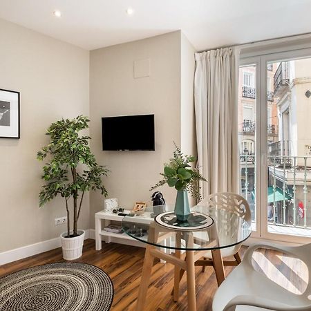 Apartamentos Cruz Мадрид Екстериор снимка