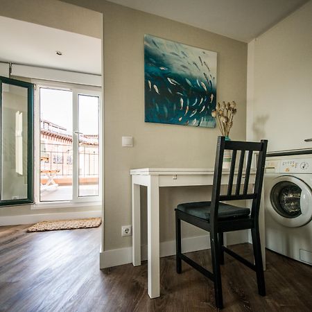 Apartamentos Cruz Мадрид Екстериор снимка
