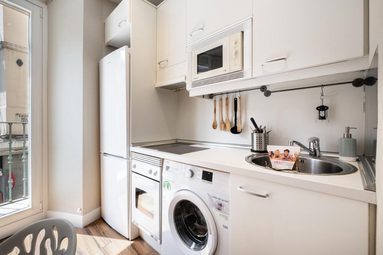 Apartamentos Cruz Мадрид Екстериор снимка