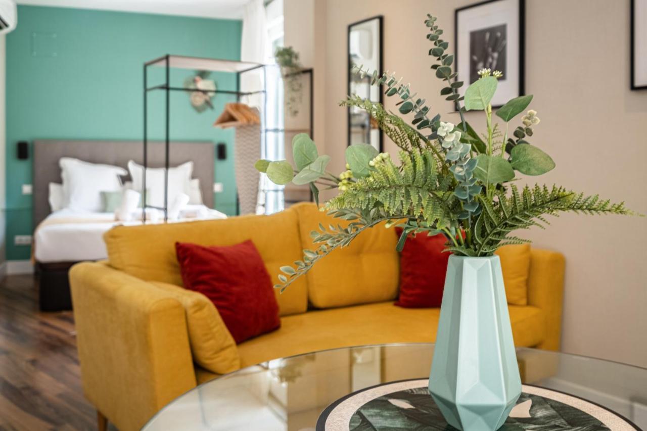 Apartamentos Cruz Мадрид Екстериор снимка