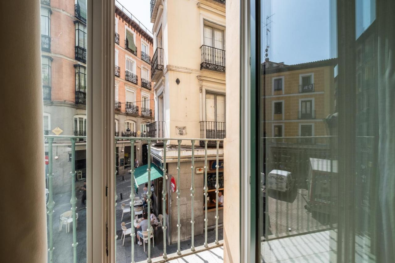Apartamentos Cruz Мадрид Екстериор снимка