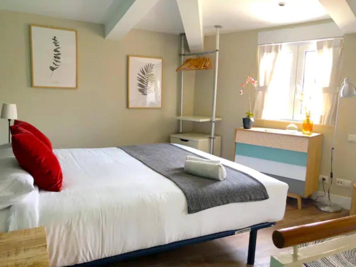 Apartamentos Cruz Мадрид Екстериор снимка