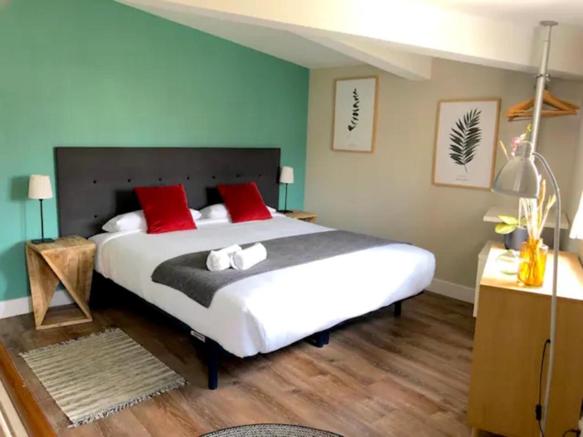 Apartamentos Cruz Мадрид Екстериор снимка