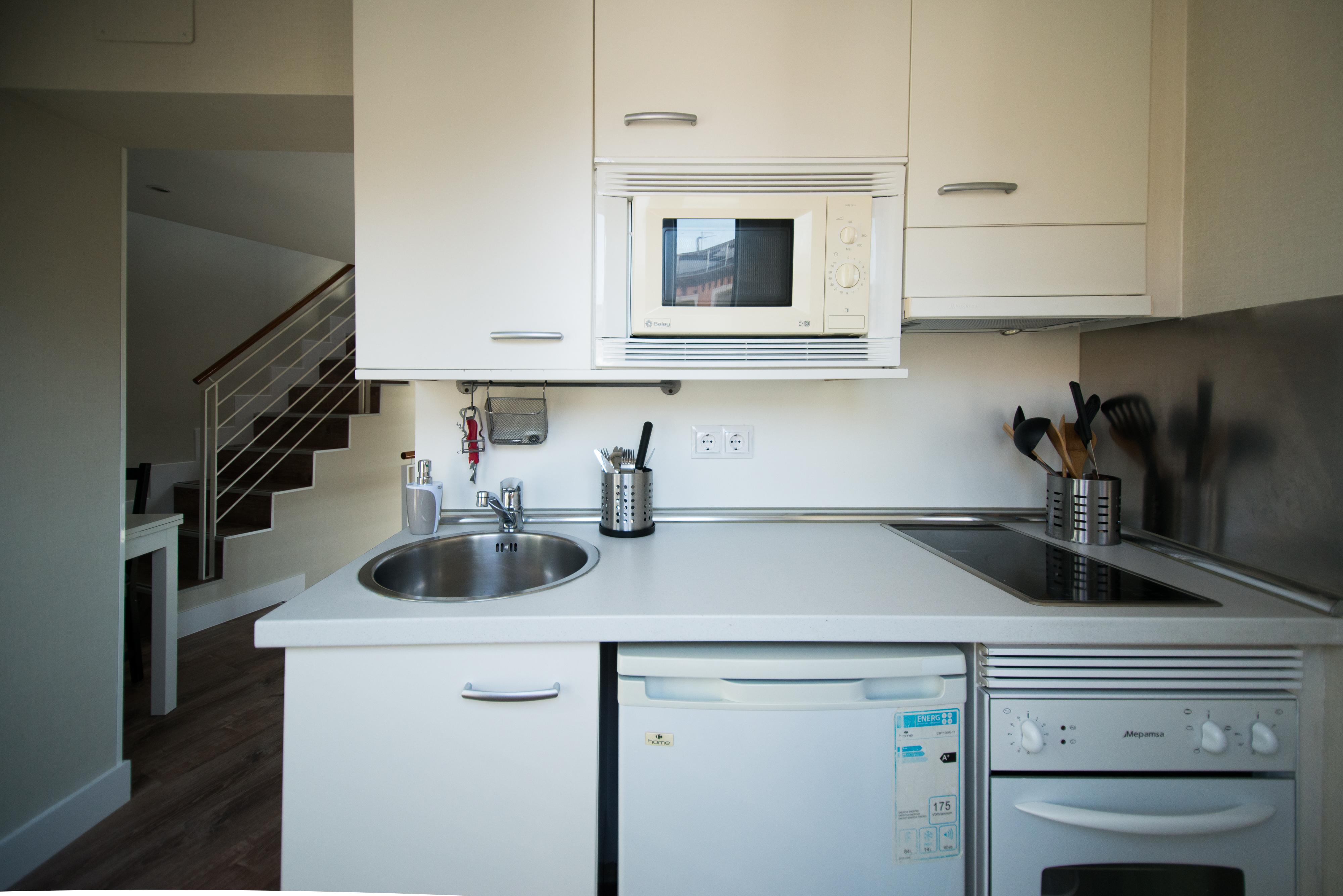 Apartamentos Cruz Мадрид Екстериор снимка