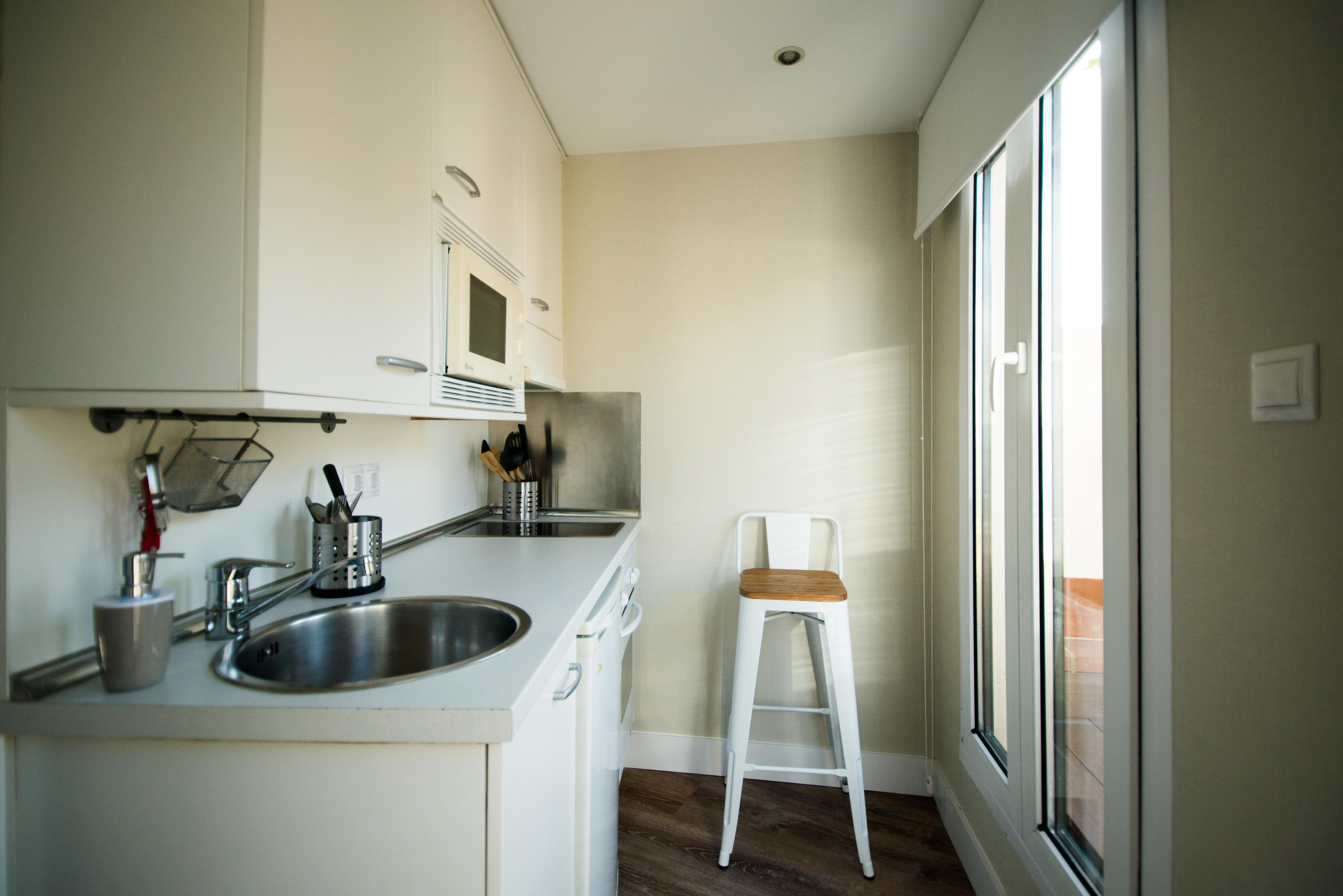 Apartamentos Cruz Мадрид Екстериор снимка