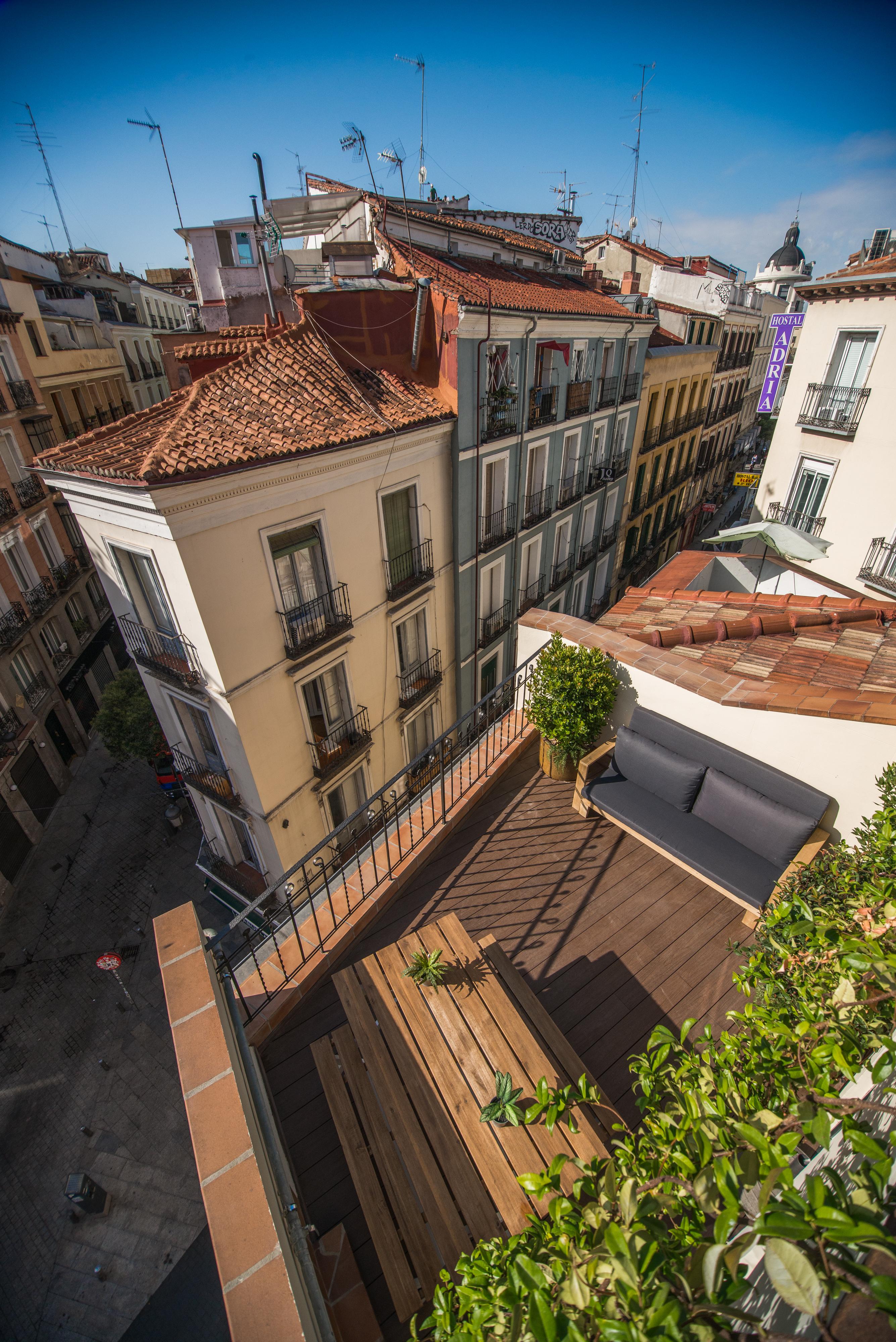 Apartamentos Cruz Мадрид Екстериор снимка