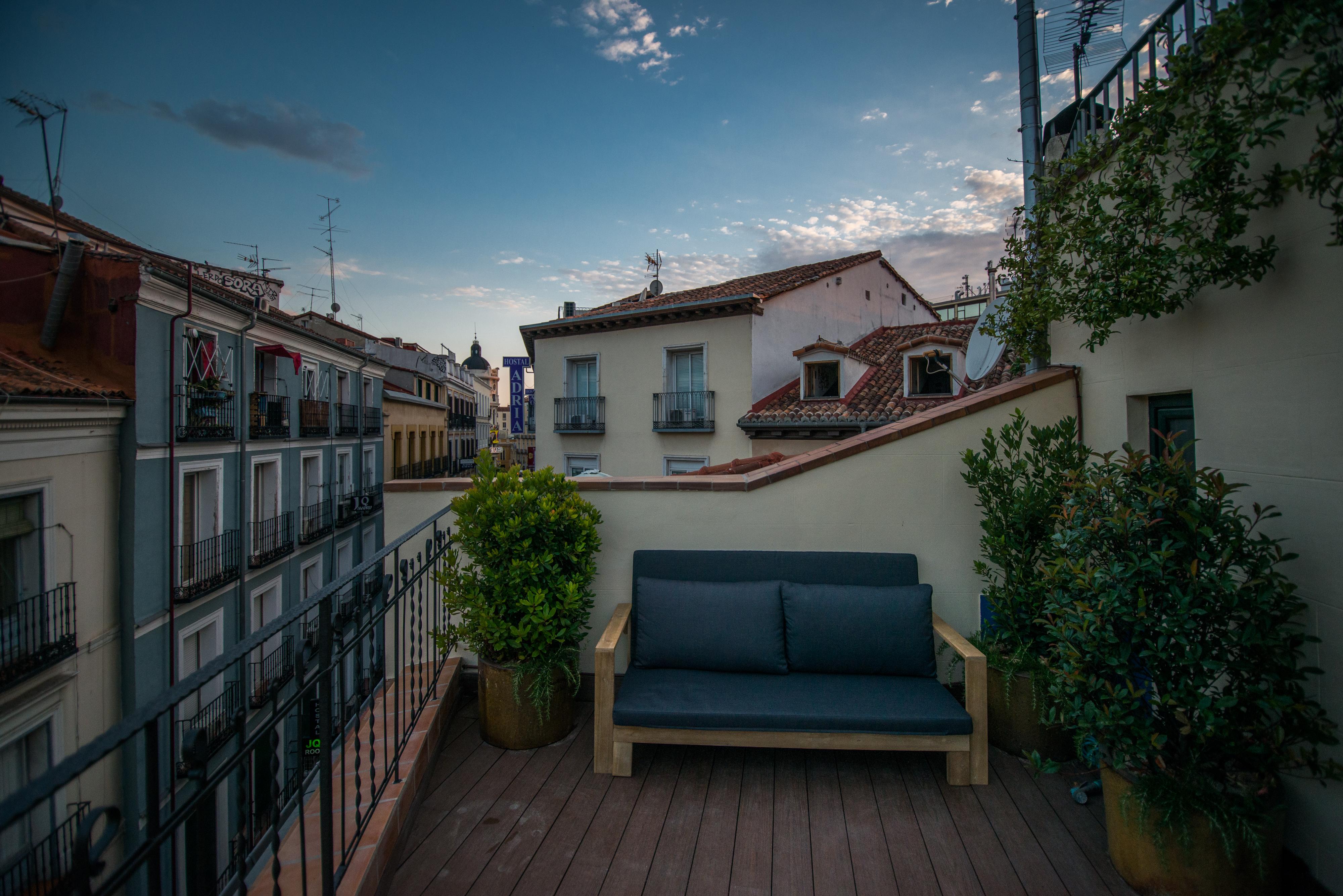 Apartamentos Cruz Мадрид Екстериор снимка