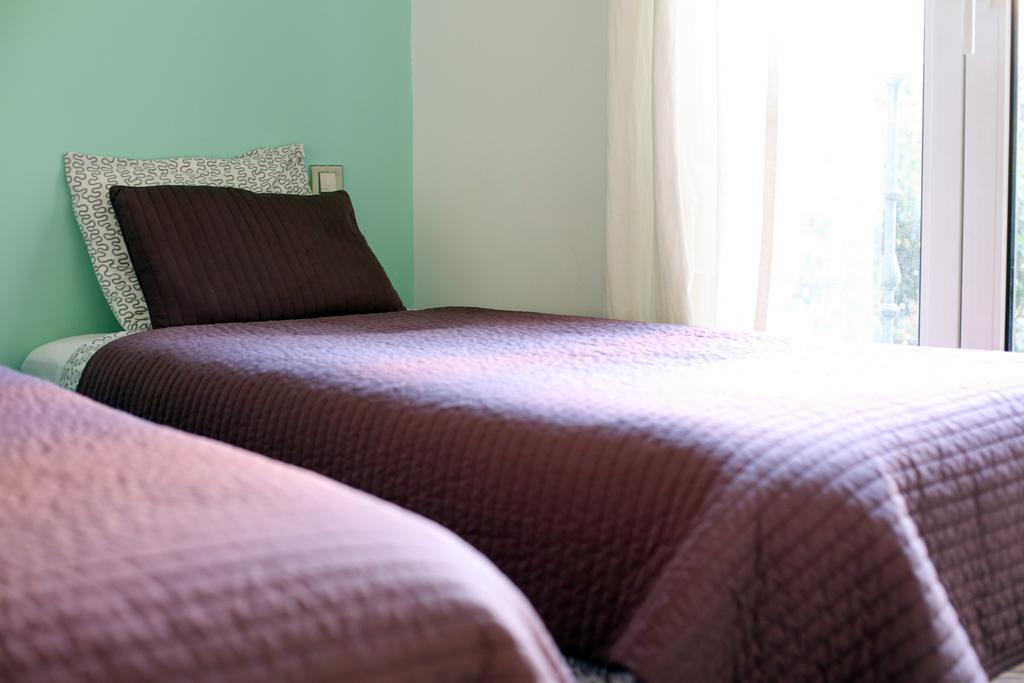 Apartamentos Cruz Мадрид Екстериор снимка